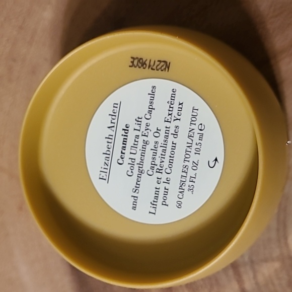 NWOT Elizabeth Arden Ceramide Eye capsules - Picture 3 of 3